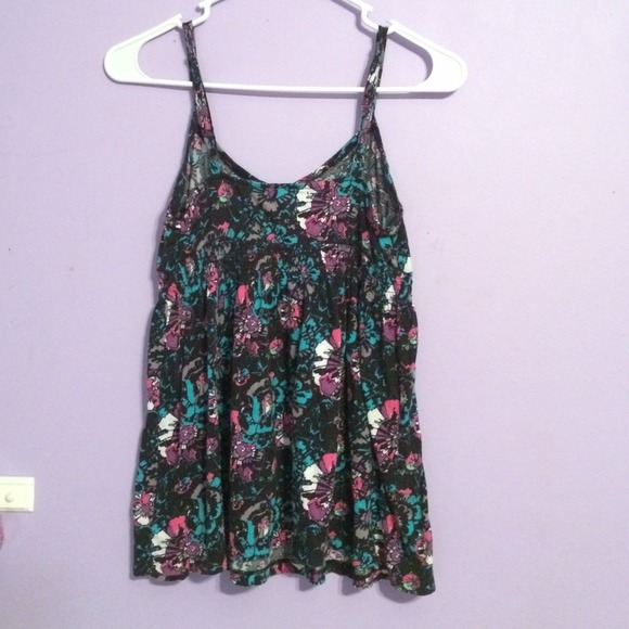 Cute tank(: - Picture 2 of 2