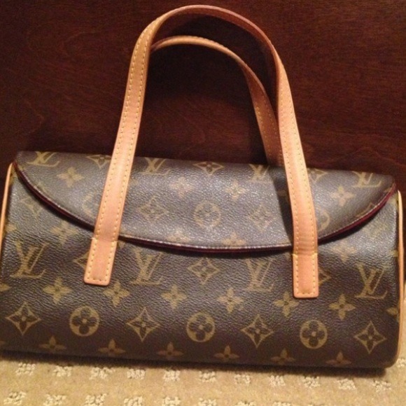 Louis Vuitton Handbags - Louis Vuitton Sonatine 🌸REDUCED🌸