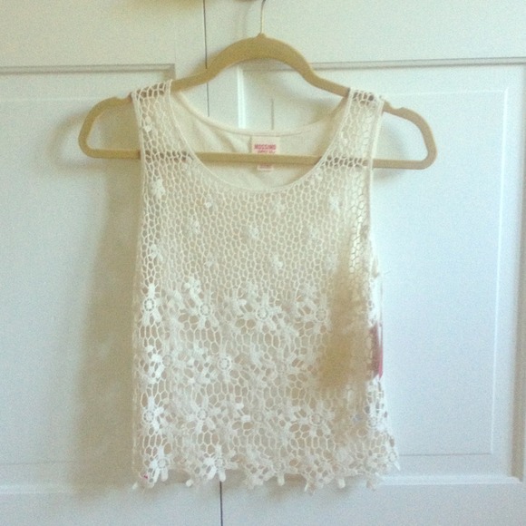 Lace flower tank - Picture 1 of 4