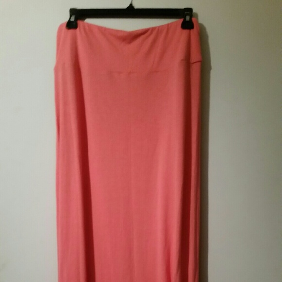 Maxi skirt