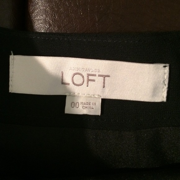 LOFT pleated skirt - Picture 2 of 4