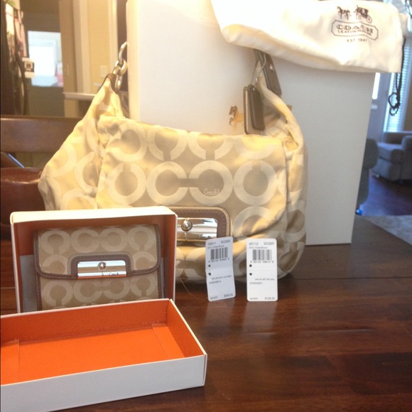 SOLD!!!! coach Kristin op art hobo bag w/ wallet!