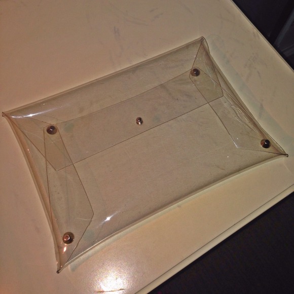 🚨SOLD🚨Clear Envelope Clutch! 👛👝😍 - Picture 4 of 4