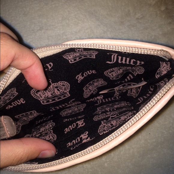 Pink juicy couture wallet/wristlet - Picture 3 of 3