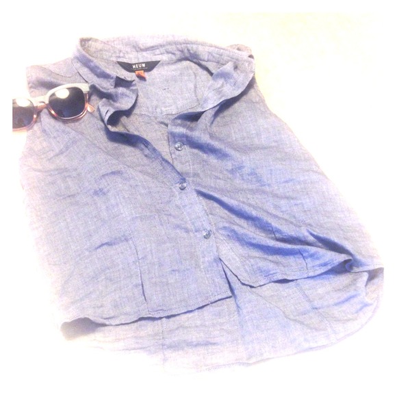 Super comfy grey blue denim. Pseudo crop top.