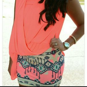 ON HOLD Fitted skirt