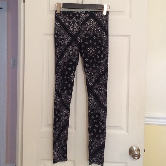Black Bandana Leggings
