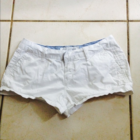 Aeropostale cute white shorts