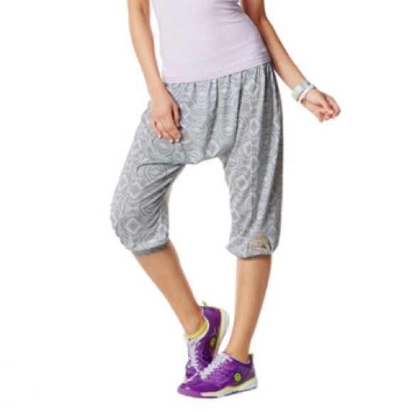 🚫SOLD🚫Zumba Aztec Harem Capri (White/Grey)