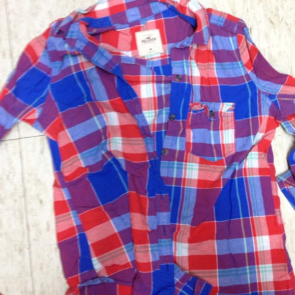 hollister button up shirt