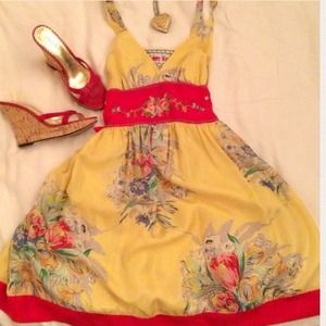 Stunning Silk Johnny Was Embroidered Floral Dress!