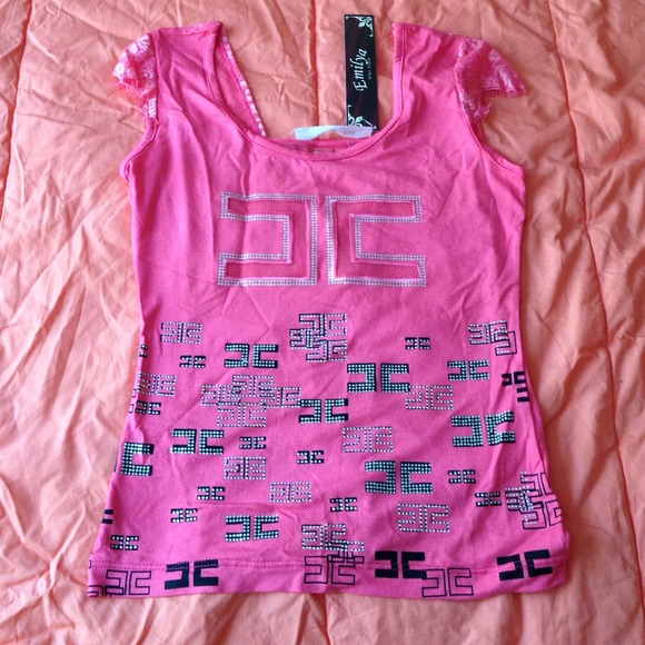 ⬇️Reduced⬇️ Pink rhinestone top