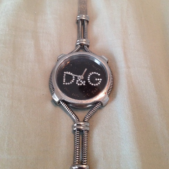 Silver D&G watch for sale - Picture 1 of 3