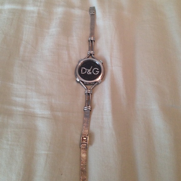 Silver D&G watch for sale - Picture 2 of 3