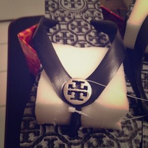 Authentic Tory Burch black flip flops