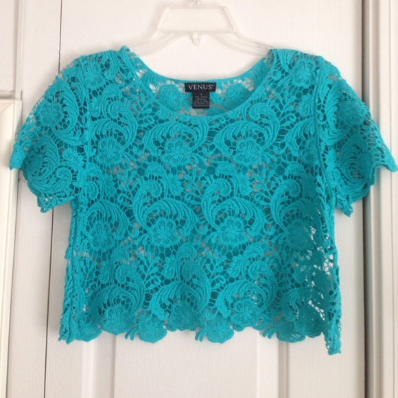 Venus Tops - REDUCED NWOT brilliant turquoise crotchet crop