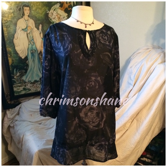 Just My Size Tops - 🎉2x HP 🌸Beautiful Sheer Floral Top