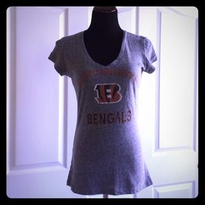 SOLD 🌸 Cincinnati Bengals shirt buy2get1