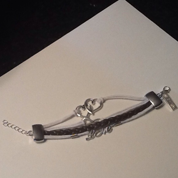 Price dropped!!  Ashley Bridget Bracelet