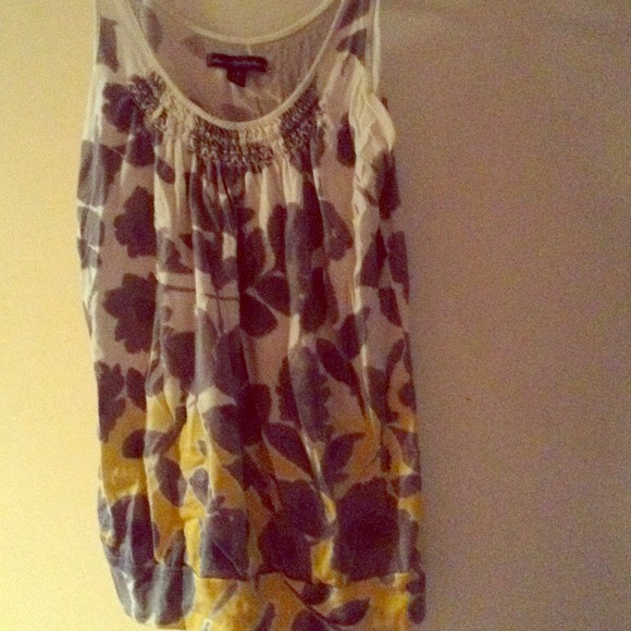 Cute tank top - Picture 1 of 2