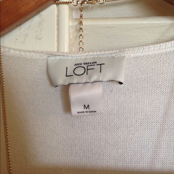 ⛔️SOLD in bundle⛔️ LOFT Draped Vest - Picture 2 of 3