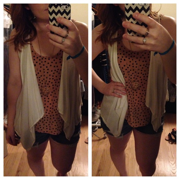 ⛔️SOLD in bundle⛔️ LOFT Draped Vest - Picture 3 of 3