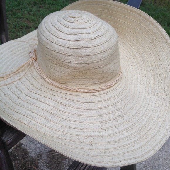 Target Floppy hat