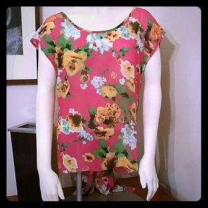 💟SOLD💟Floral Blouse
