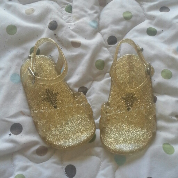 Shoes - Picture 2 of 3