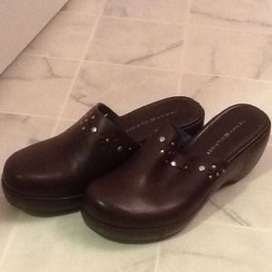 Brown leather top platform clogs