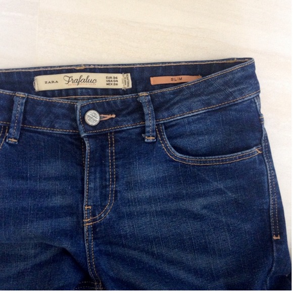 😍New Listing Zara Medium Wash Skinny Jeans - Picture 3 of 4