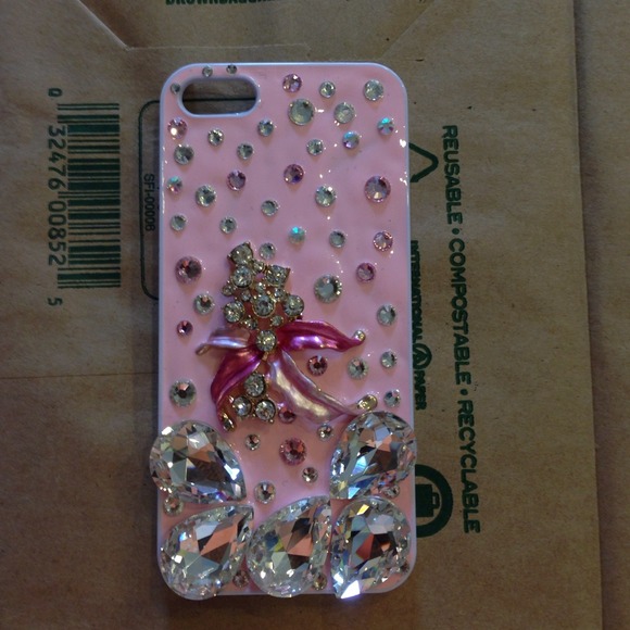 Iphone 5 case. New. With box. - Picture 1 of 3