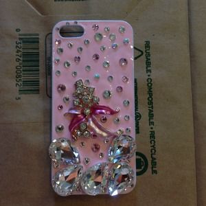 Iphone 5 case. New. With box.