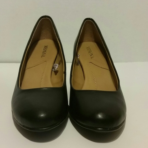Merona Black Heels - Picture 2 of 3