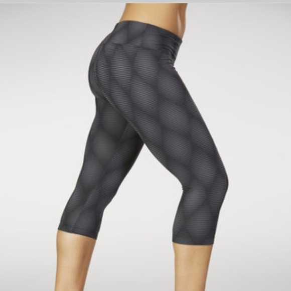 Marika black diamond Crop Leggings
