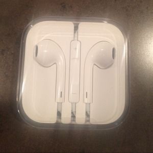 iPhone 5 earphones