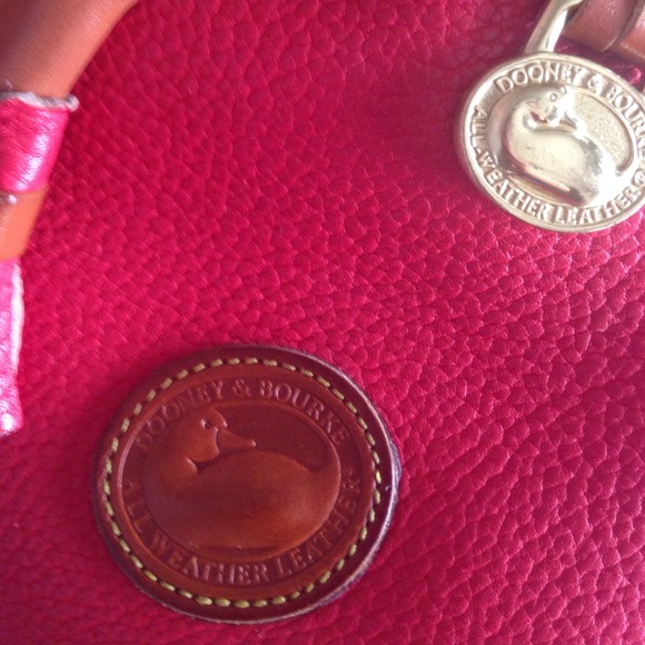 Dooney & Bourke Bags - Vintage Dooney & Burke Bucket bag! Authentic! Dooney & Bourke Bags - Vintage Dooney & Burke Bucket bag! Authentic!