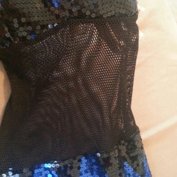 Dress - Picture 2 of 2