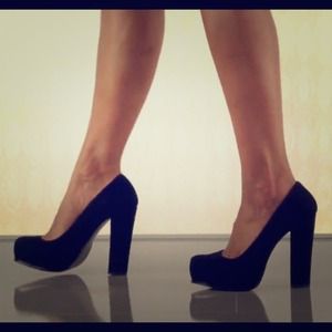 Steve Madden Sarrina Pumps!