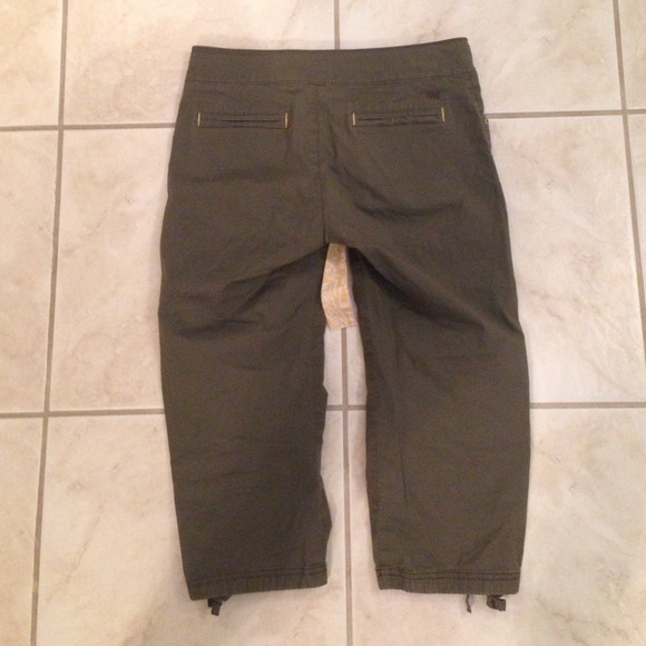 EUC green Lucy crops - Picture 4 of 4