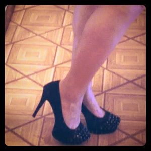 5.5" FRH Studded Black Stiletto