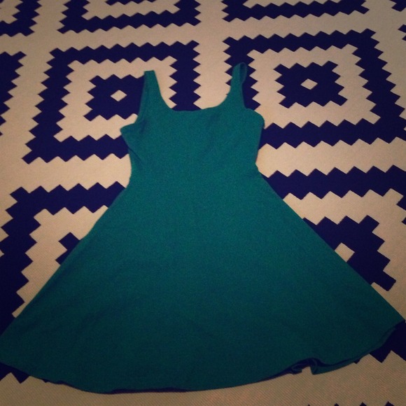 Kelly green stretch fit and flare dress