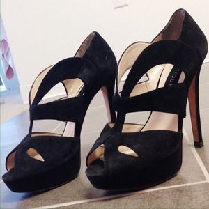 Boutique 9 suede platform pumps
