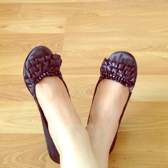 Ruffled and satin ballet flats