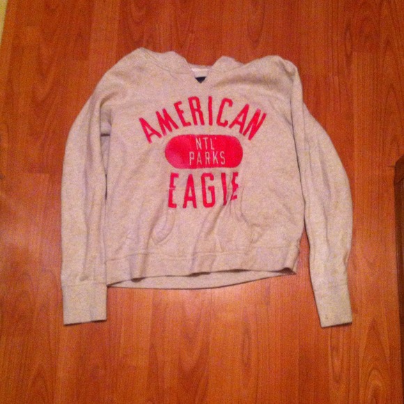 American Eagle Sweatshirt - Picture 1 of 1