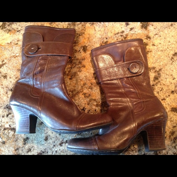 ⛔️reserved for mytre1214⛔️Leather Born boots