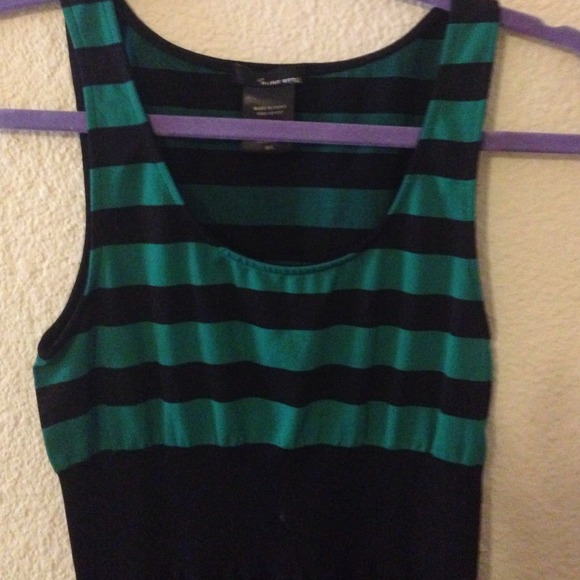 Striped body con dress - Picture 2 of 3