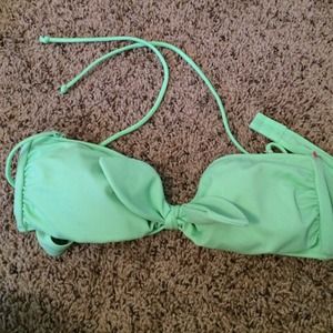 SOLD🚫🚫🚫 Victoria's Secret Bandeau Swimwear Top