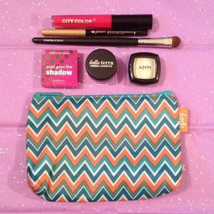 🎉ipsy makeup set🎉