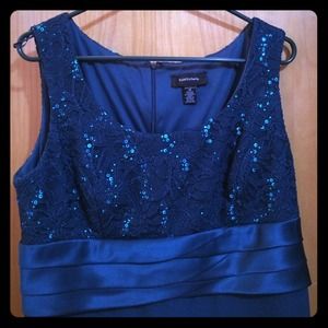 Emerald green short dress prom or formal event